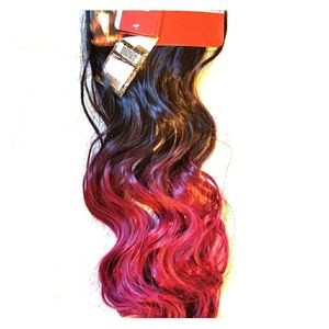 8 pc. Clip in hair extensions, ombre.